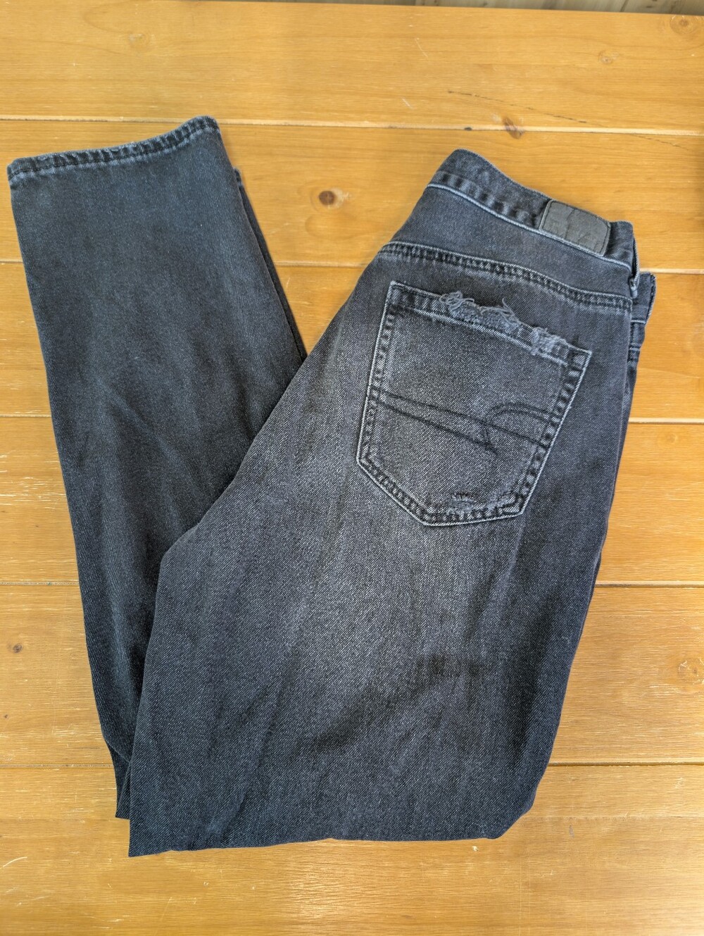 Aeo Black Denim Mom Jeans Distressed